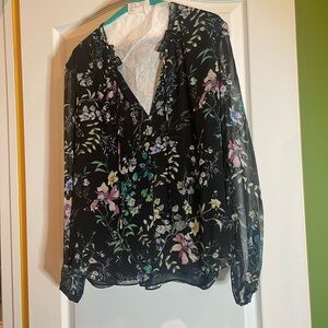 🖤Generation Love, floral, sheer lined long sleeve Vneck size extra large P2P 24